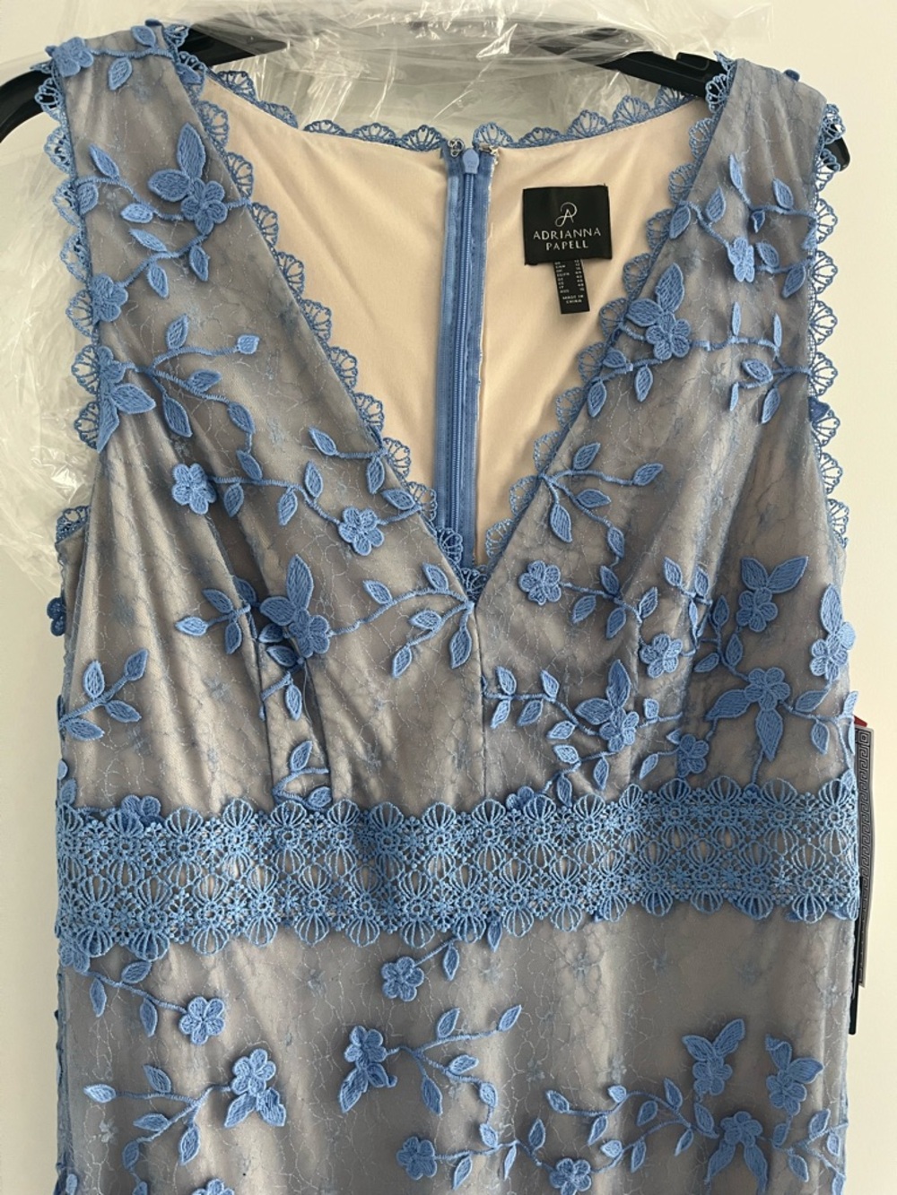 NWT Adrianna Pappell periwinkle embroidered Lace V-Neck Evening Gown dress - Picture 6 of 6